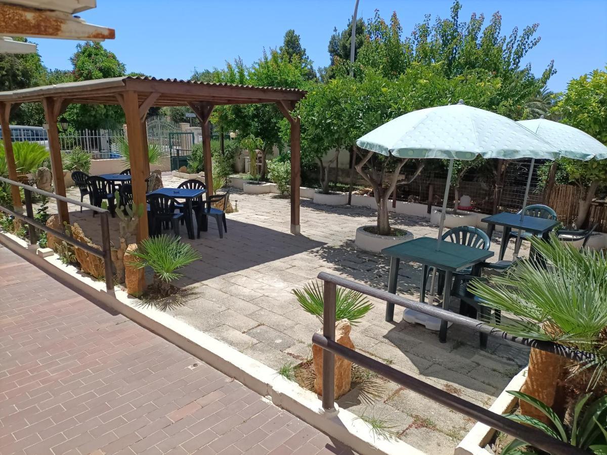 Mony'S Island B&B Alghero Buitenkant foto